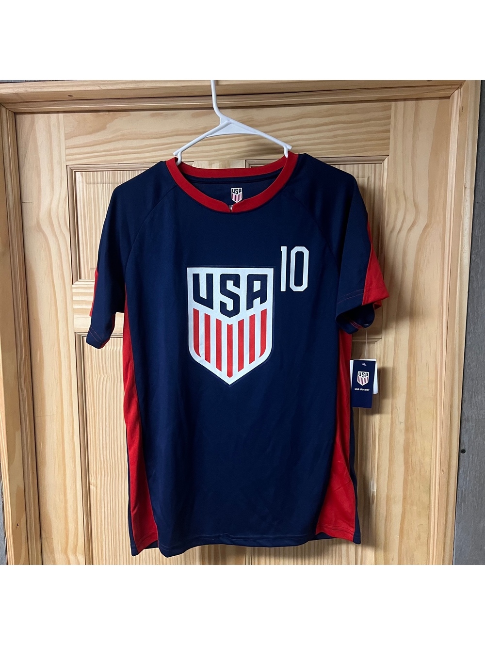 New With Tags USA Soccer Youth XL (16/18) Christian Pulisic #10 Jersey